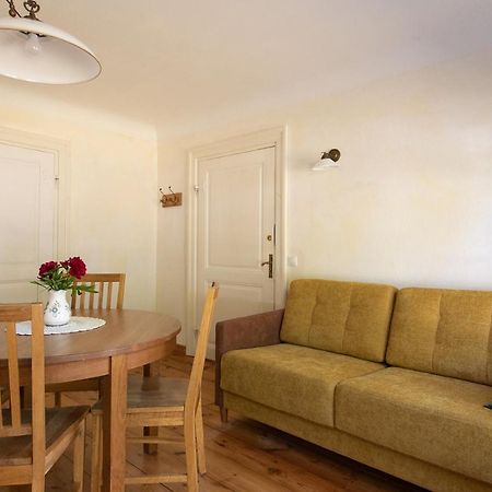 Allee Apartments Kuressaare Kültér fotó