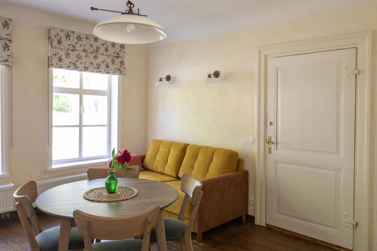 Allee Apartments Kuressaare Szoba fotó